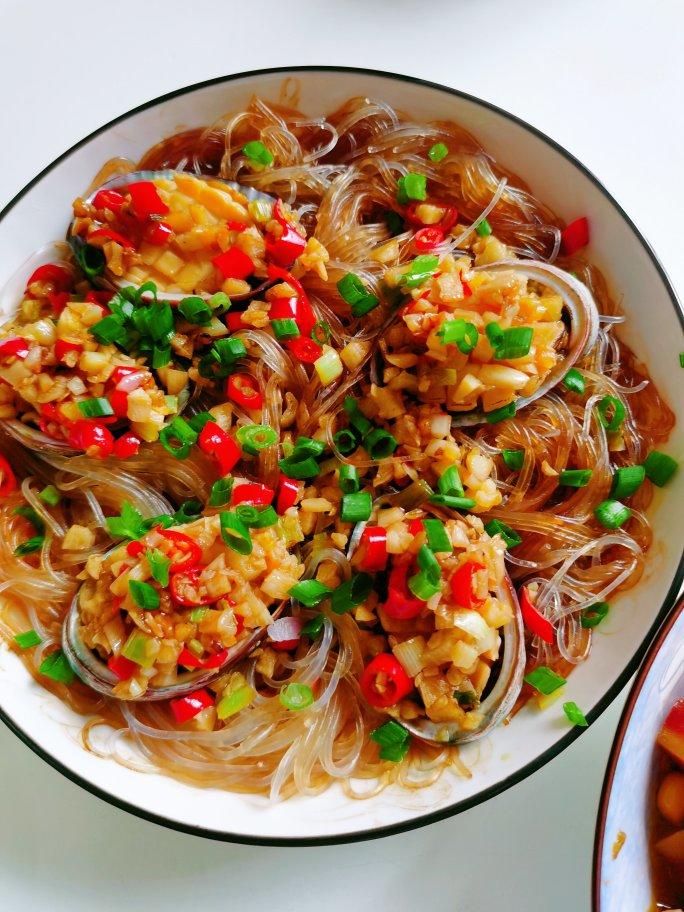蒜蓉粉丝蒸鲍鱼
