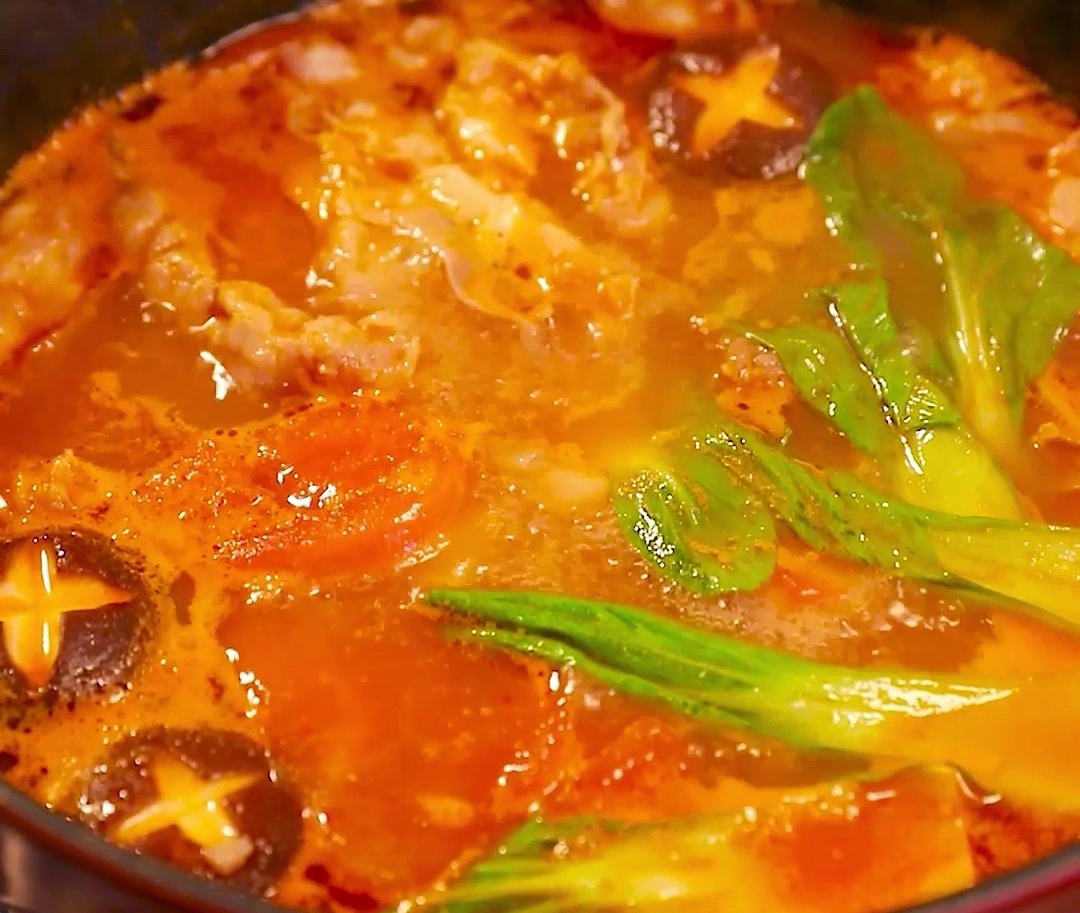 在家自制番茄火锅，比海底捞还好吃～的做法