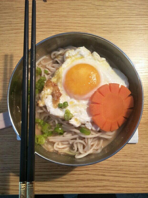 蛋黄麻酱拌面