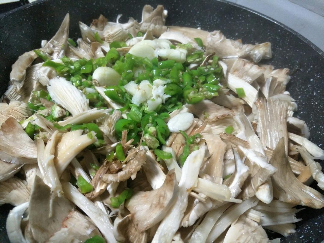 炒鸡枞