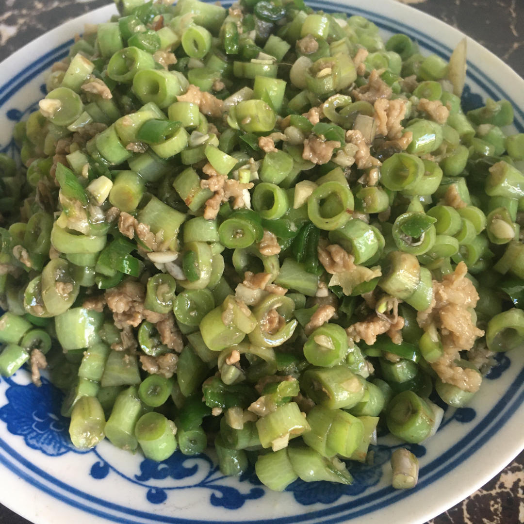 超简单的下饭菜🔥肉末豆角，好吃到流泪