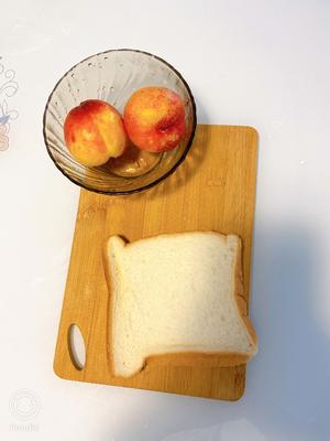 #减脂#甜蜜蜜的黄桃鸡肉面包的做法 步骤1