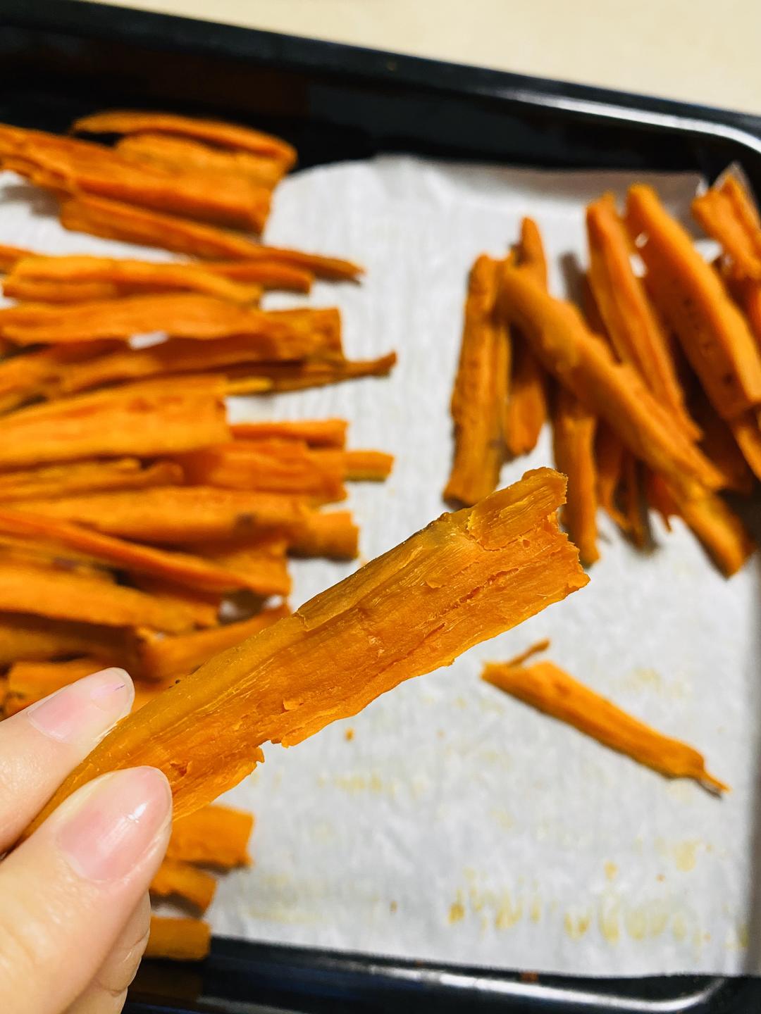 零失败！纯无添加~烤箱版红薯干~简易小零食！宝宝也可以吃的做法