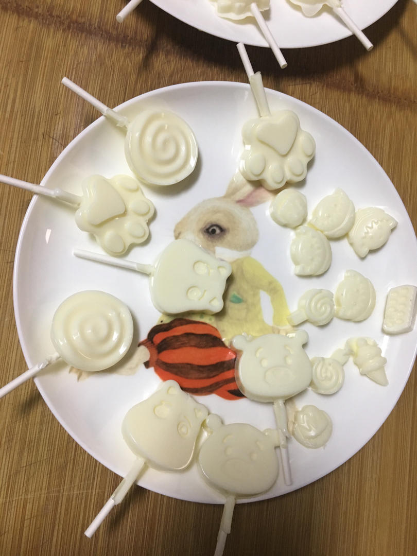 奶酪布丁，类似于妙可蓝多奶酪棒