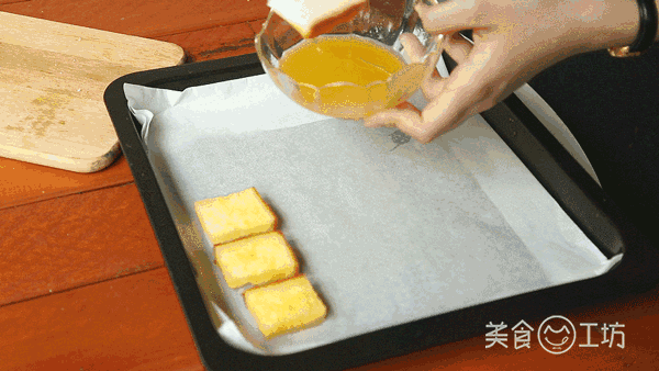蒜香吐司棒＆蜂蜜吐司块的做法 步骤10