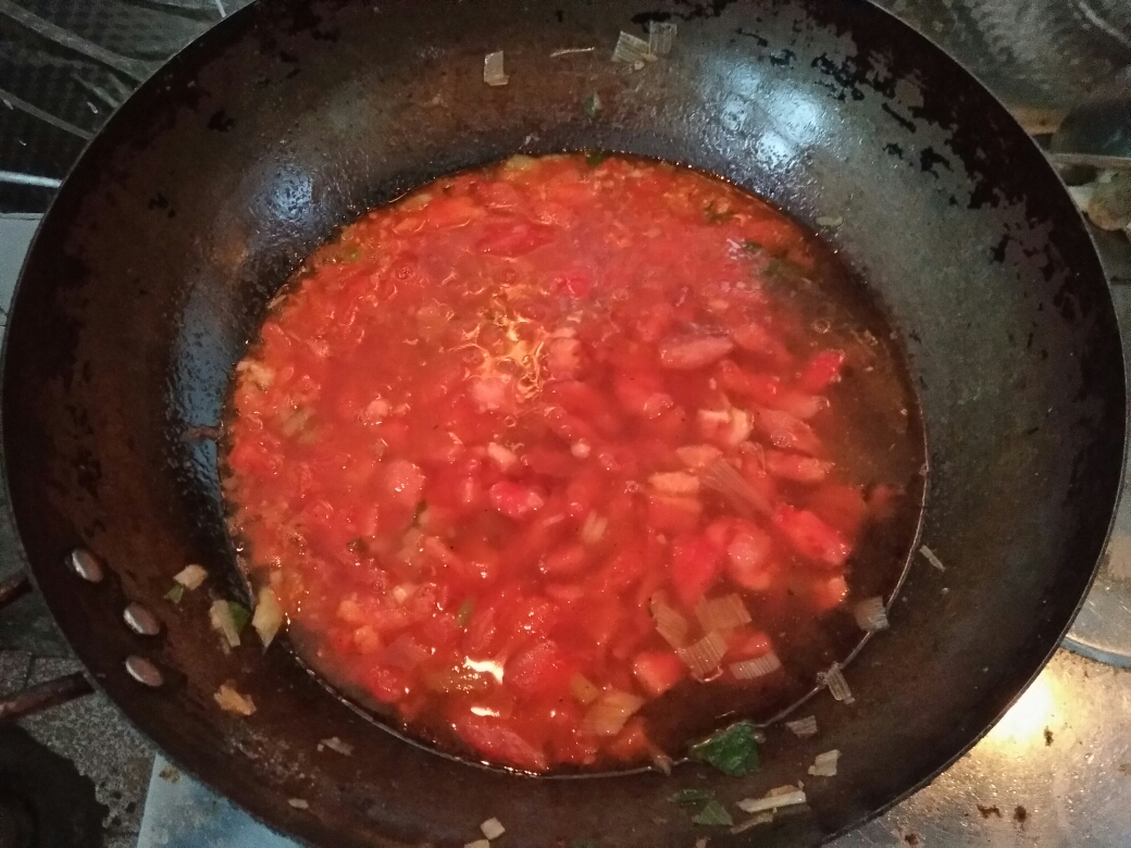 白玉菇番茄鸡蛋养生汤的做法 步骤9