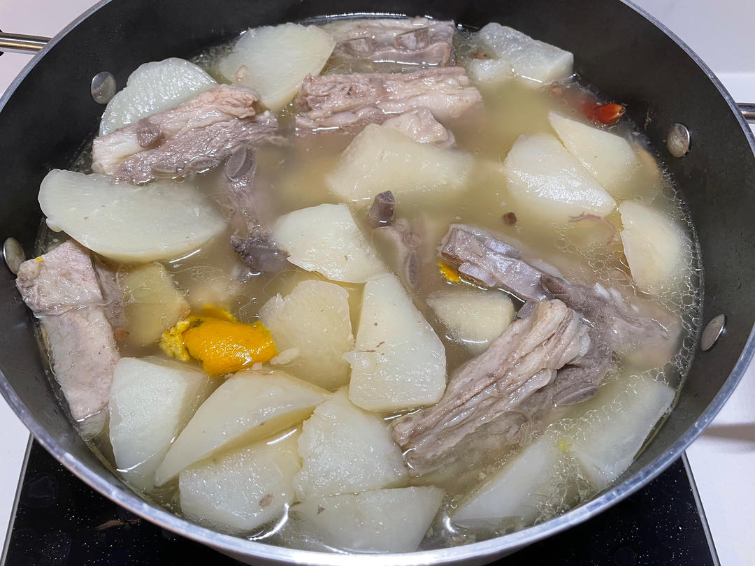 羊肉炖白萝卜