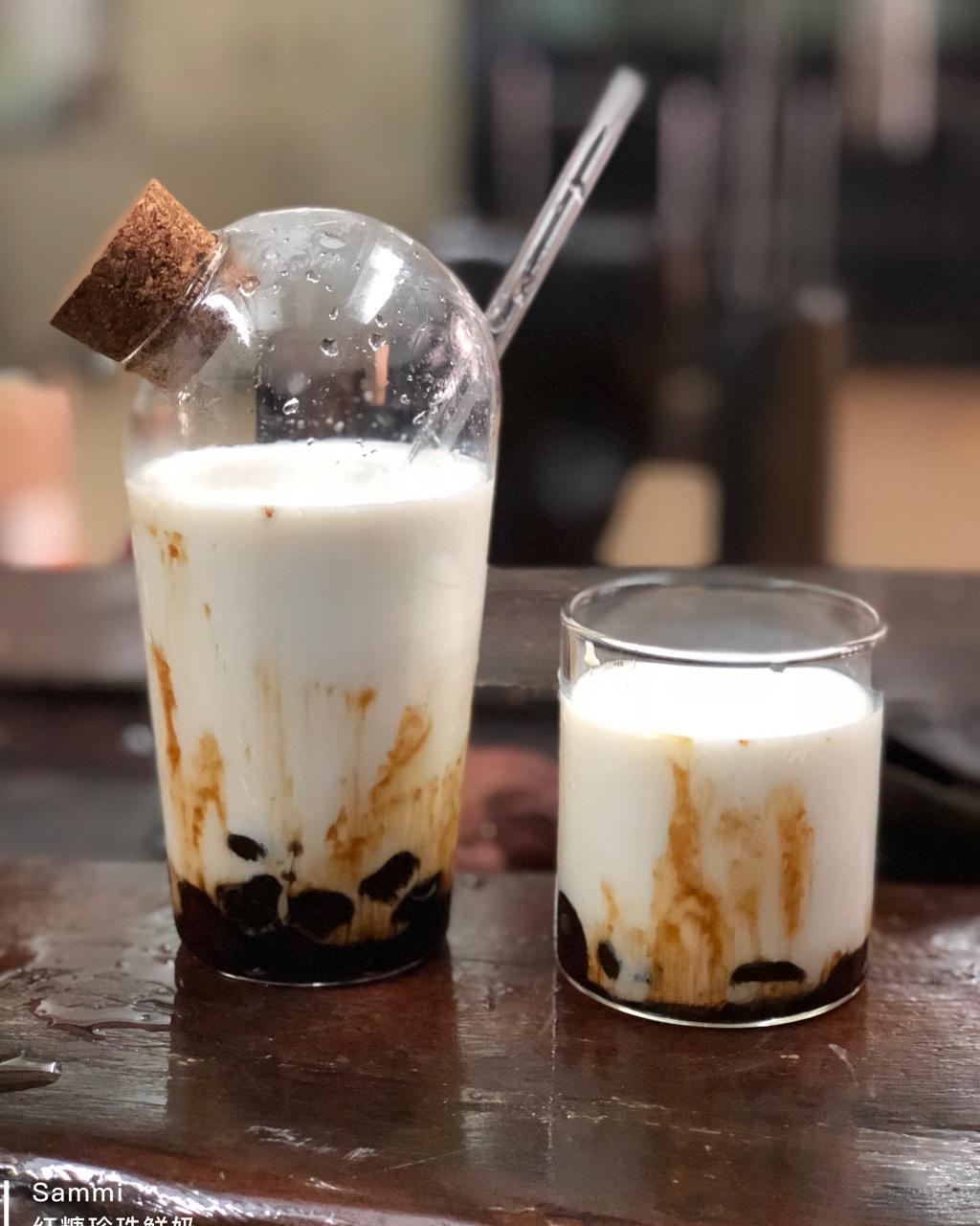 黑糖珍珠鲜奶-在家喝鹿角巷