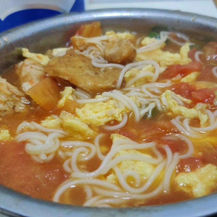 恨不得抱着锅舔的番茄鸡蛋面