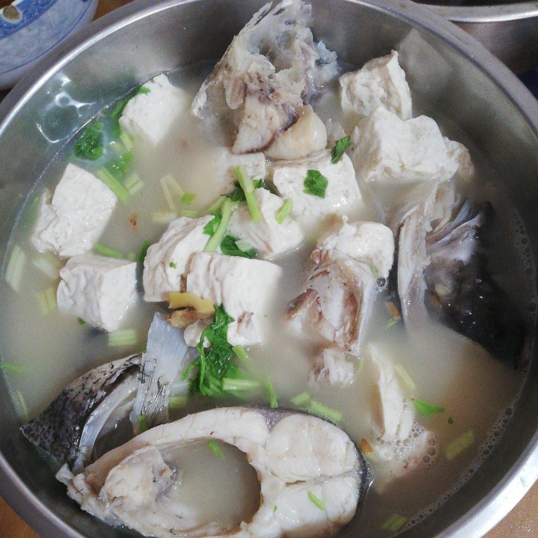 啤酒焖鸭肉