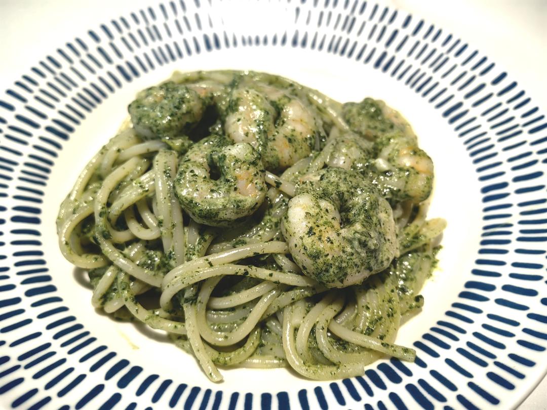 菠菜虾仁奶油意面