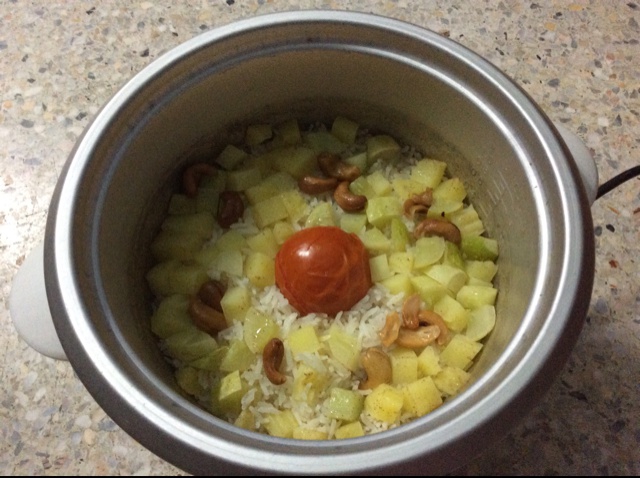 整个番茄饭加强版【两个番茄玉米饭】