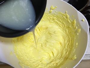 超香经典黄油曲奇的做法 步骤4
