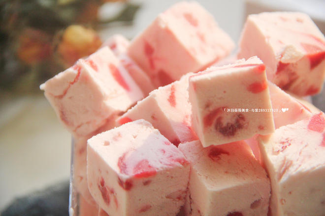 简单易上手厚切酸奶-草莓味的做法