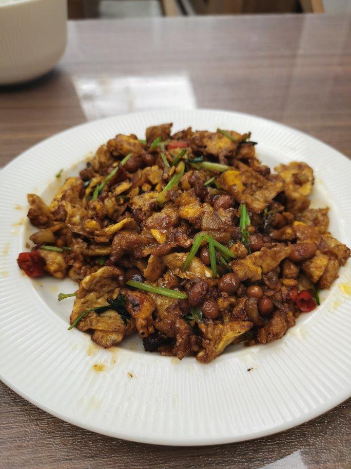 腊八豆湘菜炒荷包蛋