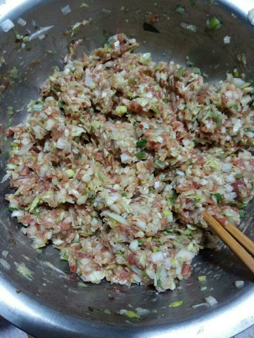 牛肉白菜馅饺子的做法 步骤2