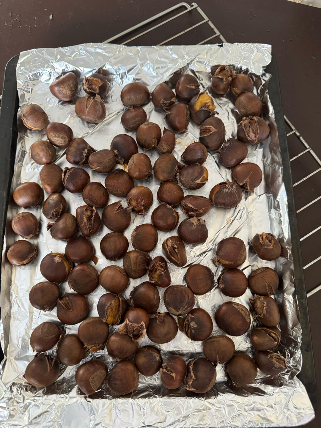 教你做出既不粘手又好剥皮的板栗，超级简单美味