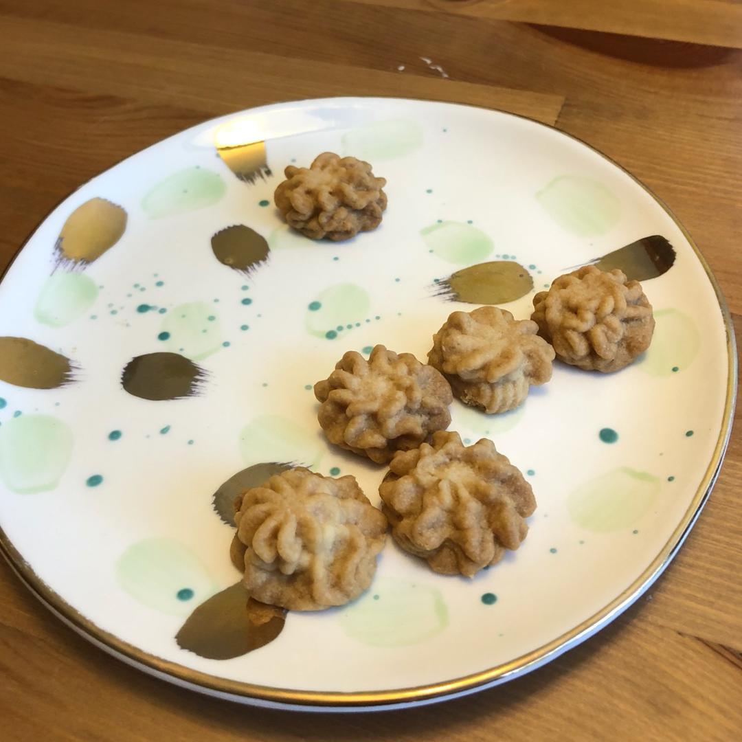 一抿即化酥到掉渣的珍妮曲奇云顶小花/烘焙视频饼干篇1