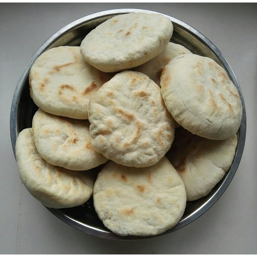 玥来玥好777做的芝麻馅饼