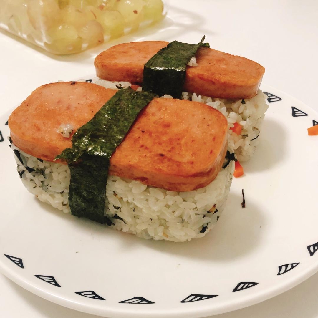 三明治饭团