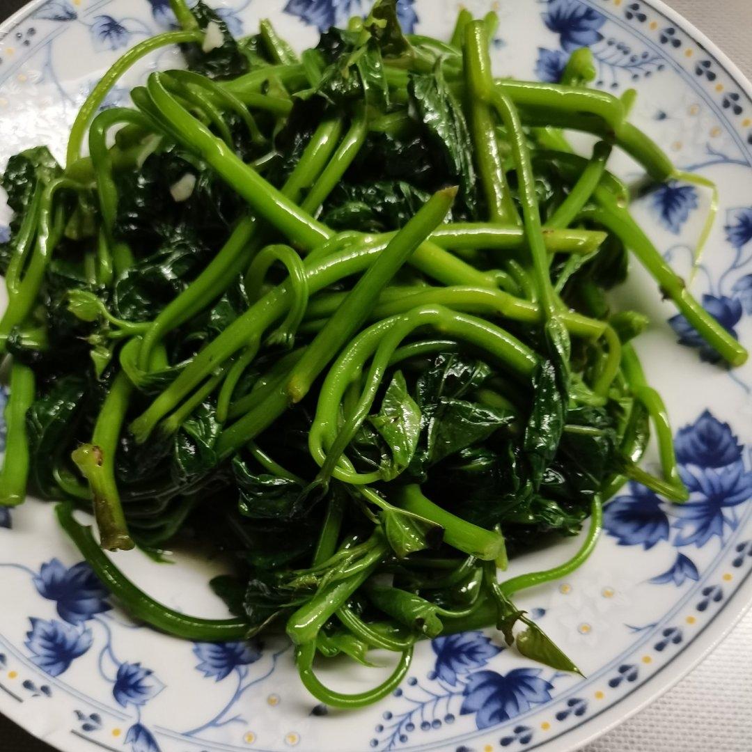 蒜蓉地瓜叶