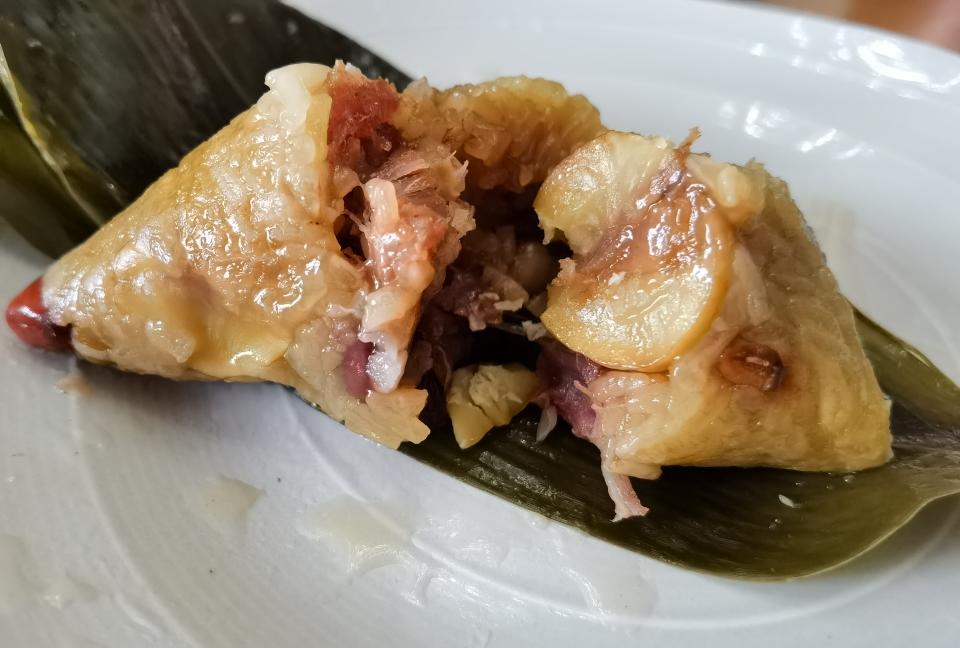 味道很棒的咸香三角粽子