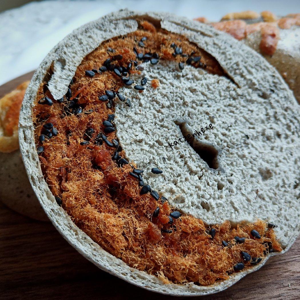 双重黑芝麻奶酥贝果