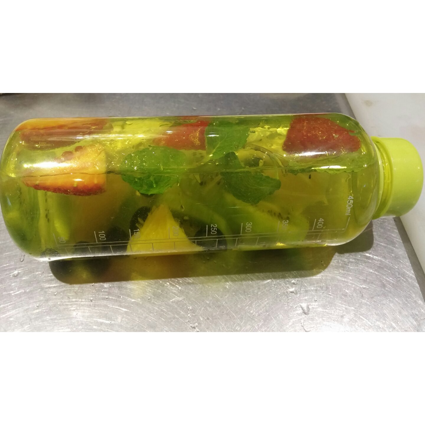 解暑神器──夏日香果冰苏打