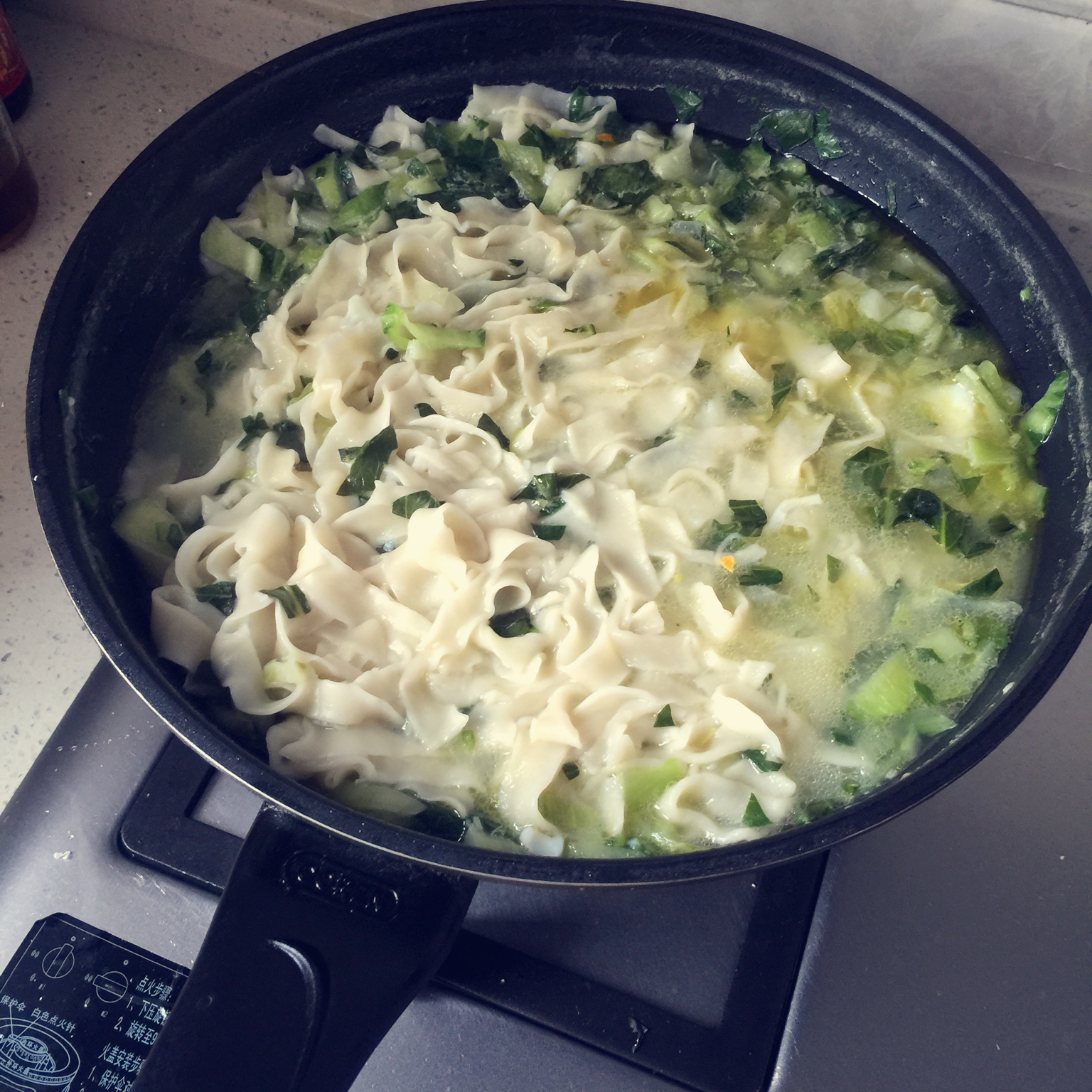 青菜鸡蛋面