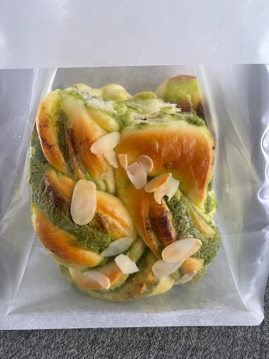 抹茶奶酥皇冠面包-不藏私面包匠人