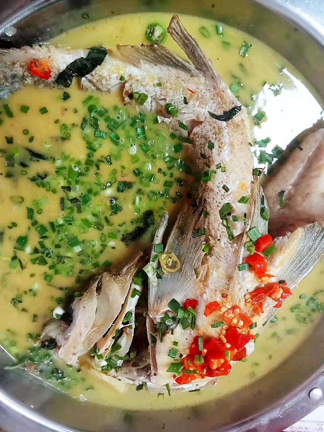 原滋原味水煮活鱼