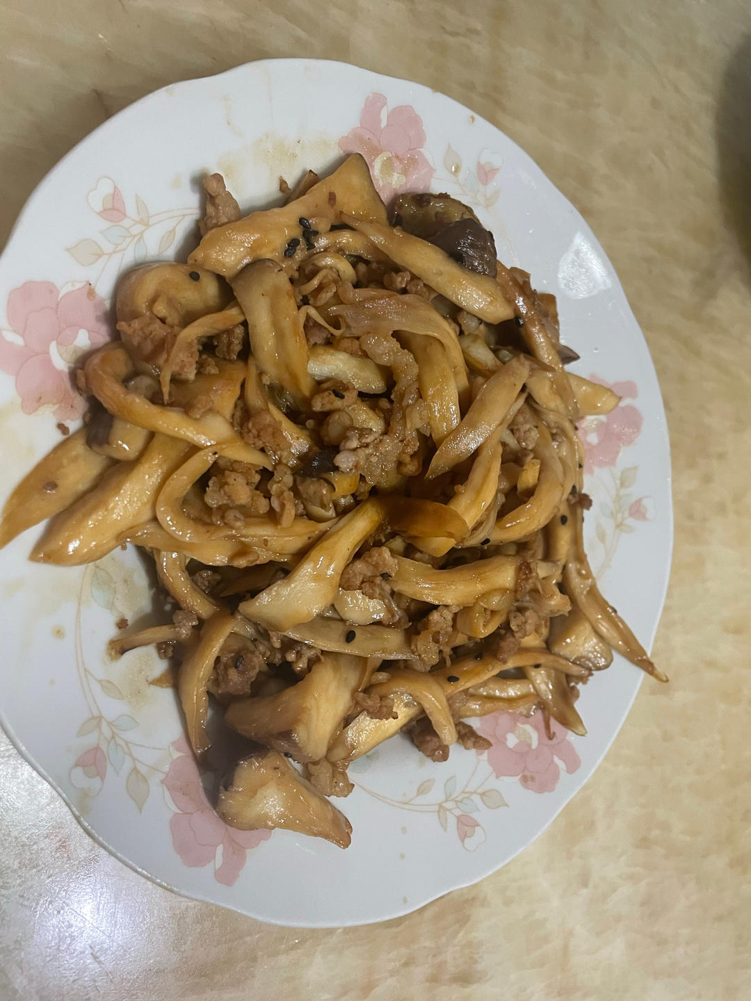 杏鲍菇炒肉丝