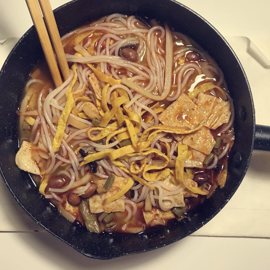 摊鸡蛋皮（鸡蛋丝）