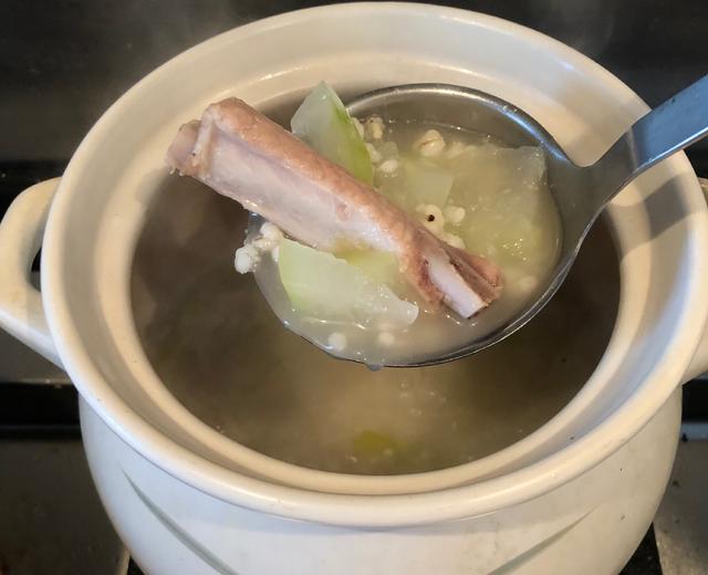 冬瓜薏米排骨汤（清热解毒，祛湿）的做法