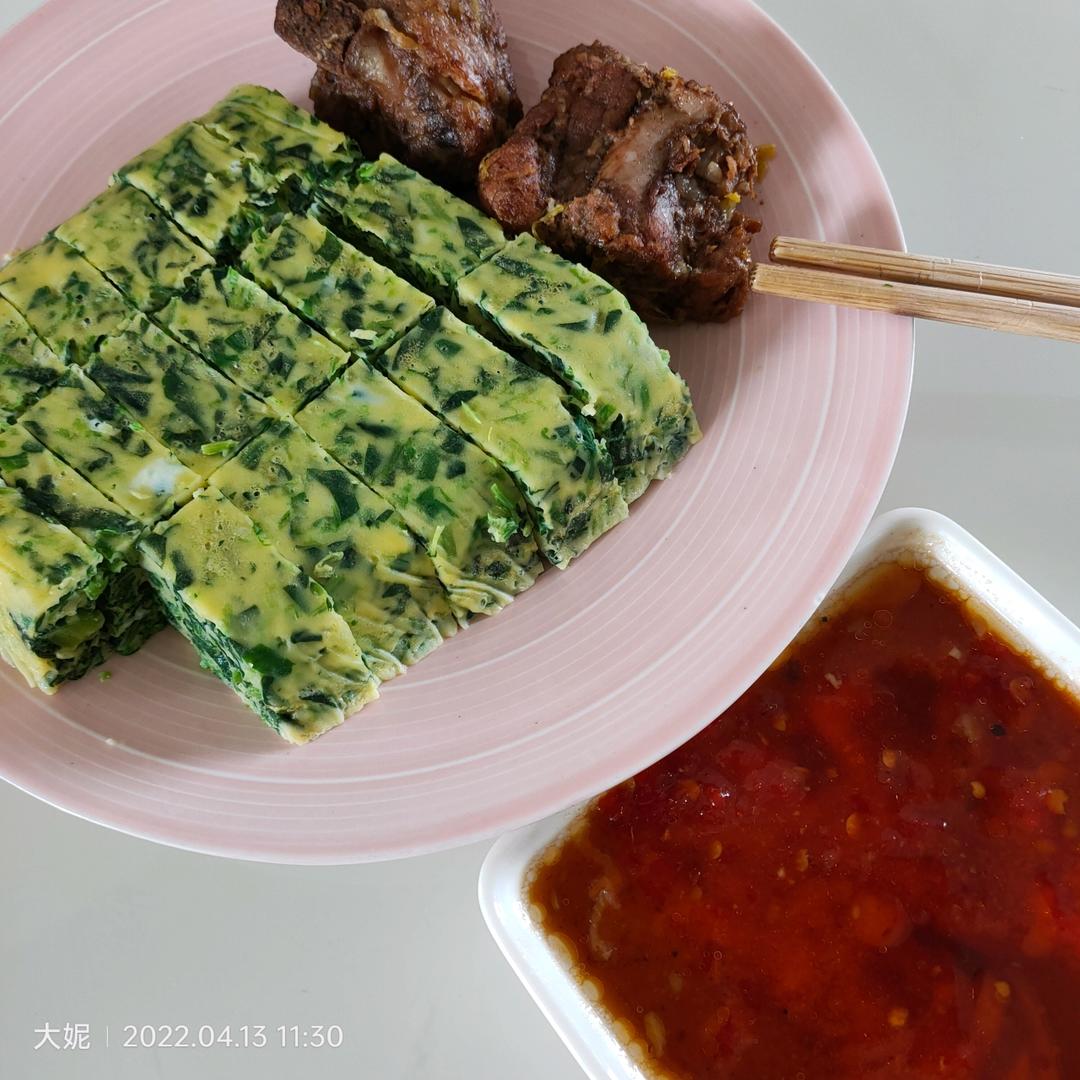 蘸汁菠菜鸡蛋糕——春季养生多吃菠菜