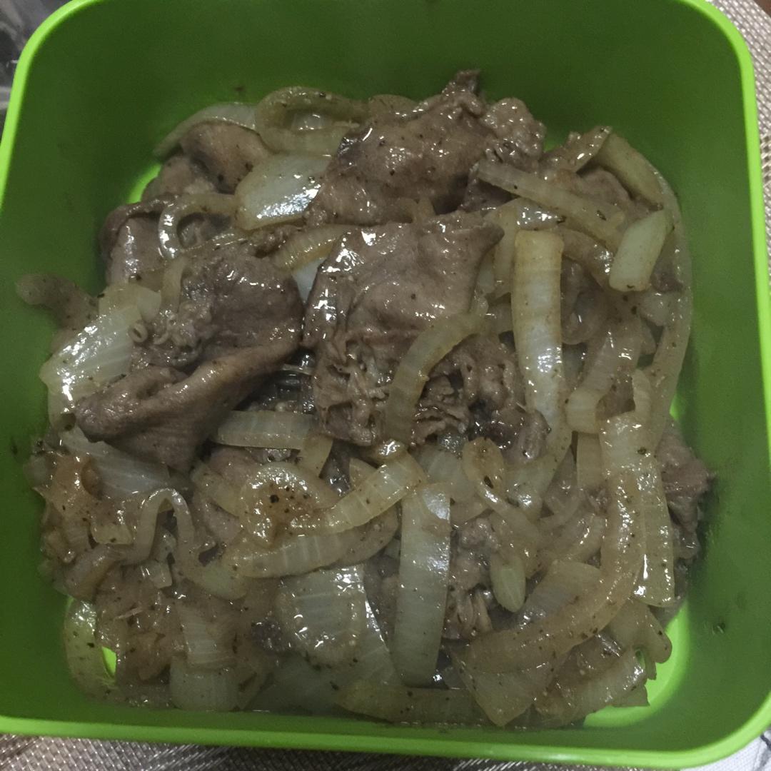 黑椒洋葱煎牛舌