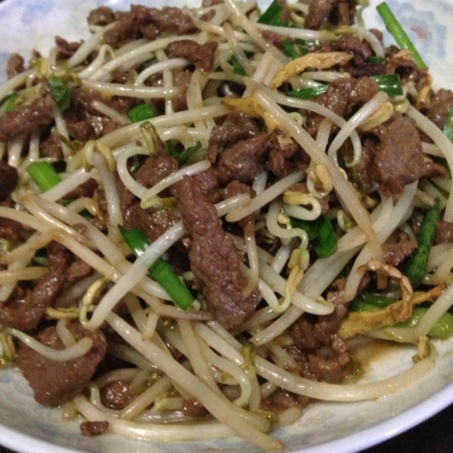 懒洋洋-35做的豆芽炒牛肉丝