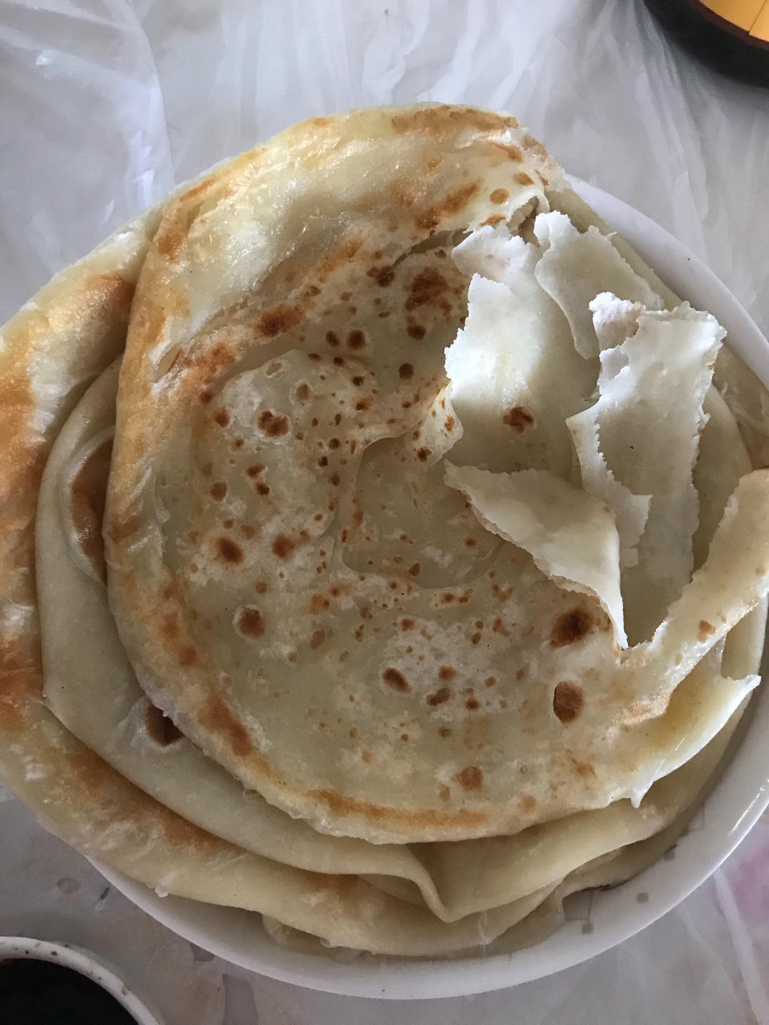 烙饼不硬的小窍门 掌握了你也能看出柔软多层凉了不硬的小油饼