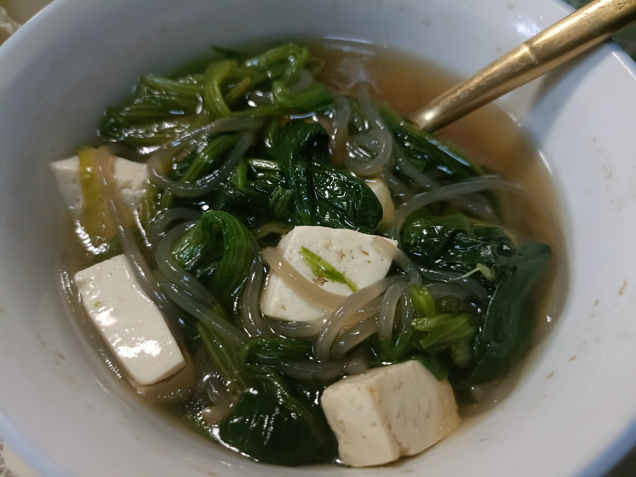 素食者：菠菜豆腐汤