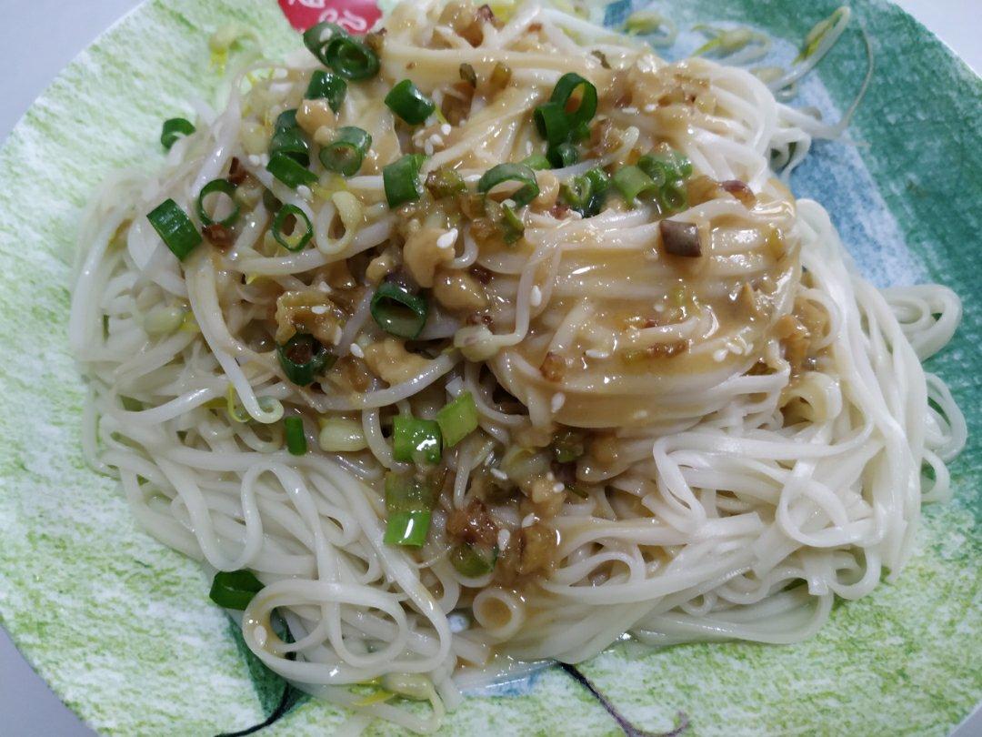 飘香拌面 花生酱拌面