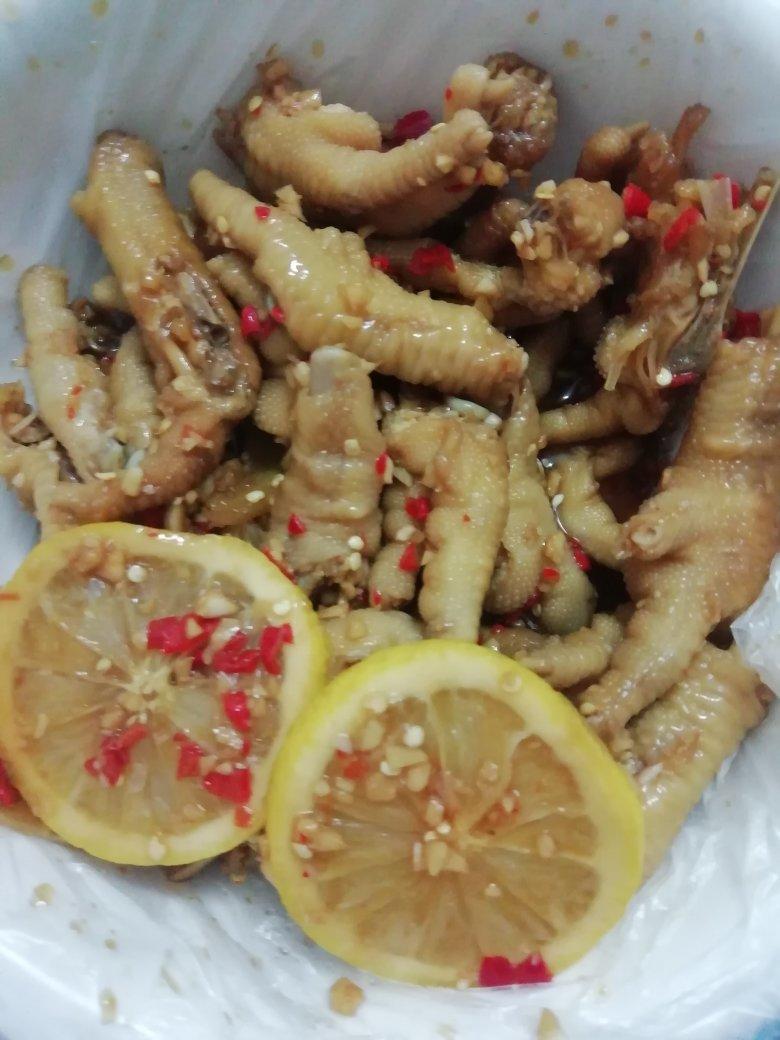 蒜香酸辣鸡爪