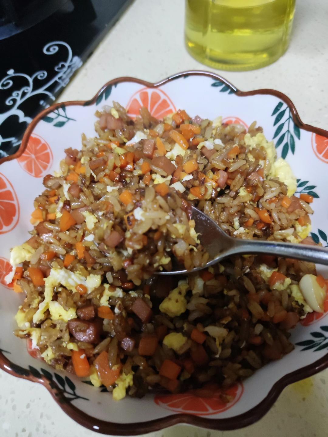 好吃到停不下来的酱油蛋炒饭