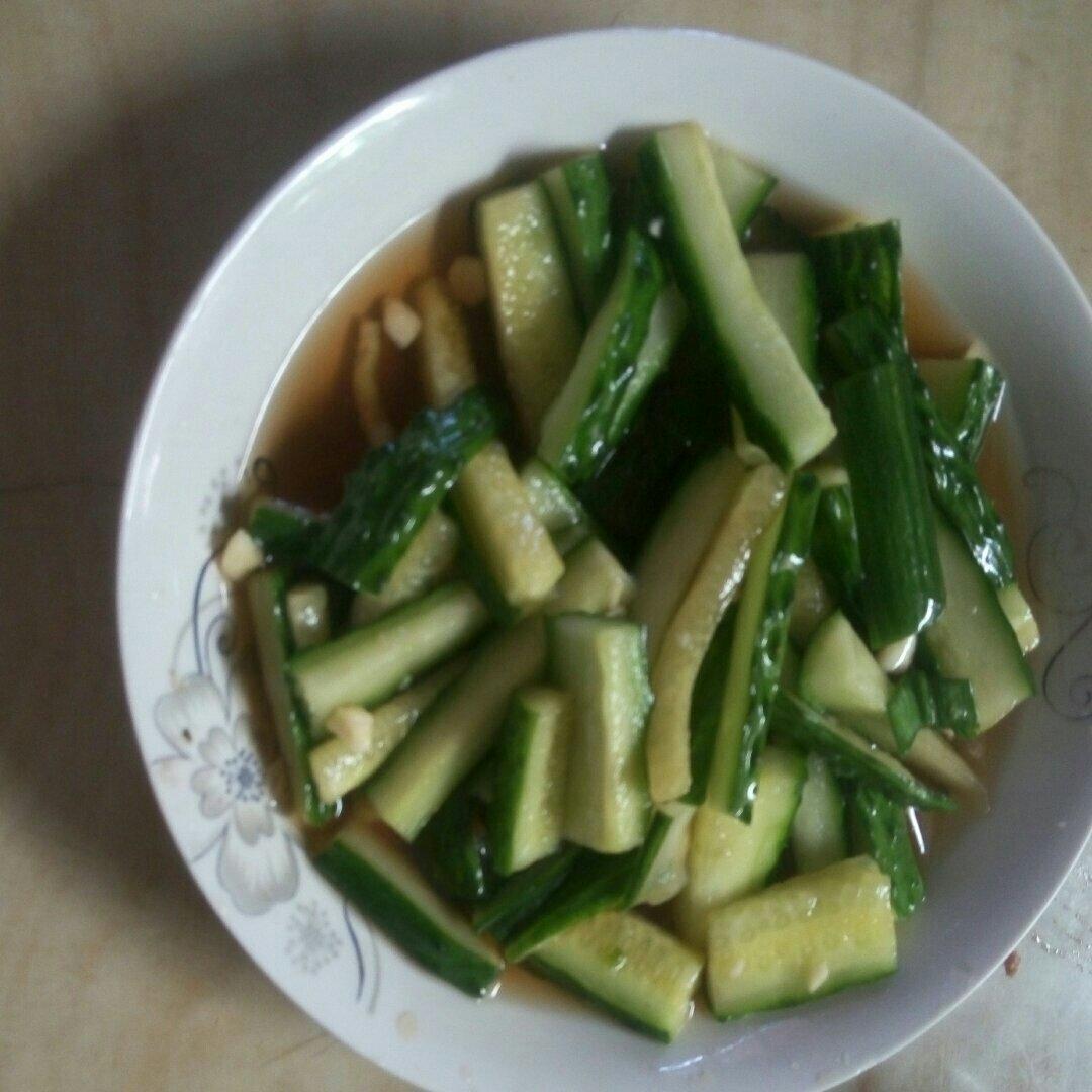 凉拌黄瓜条