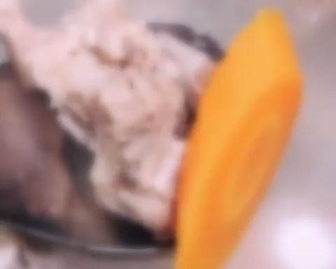 骨头胡萝卜汤面～