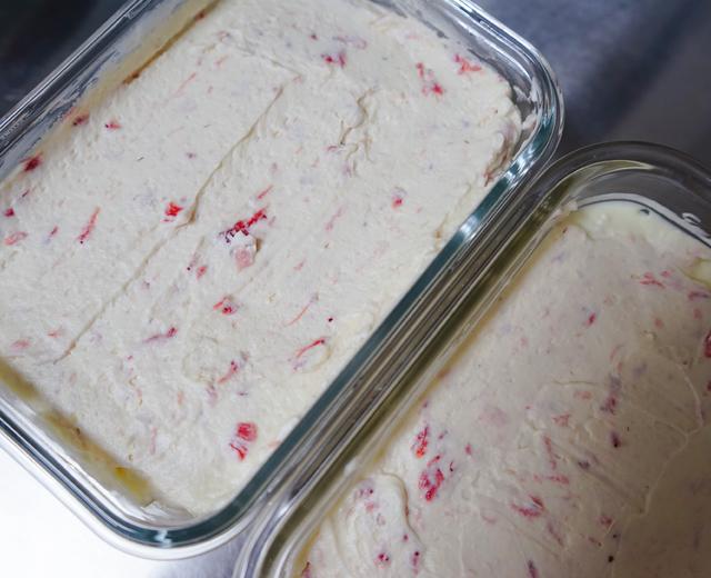 超快手的草莓冰淇淋 无生蛋黄 无冰渣 消耗淡奶油的做法