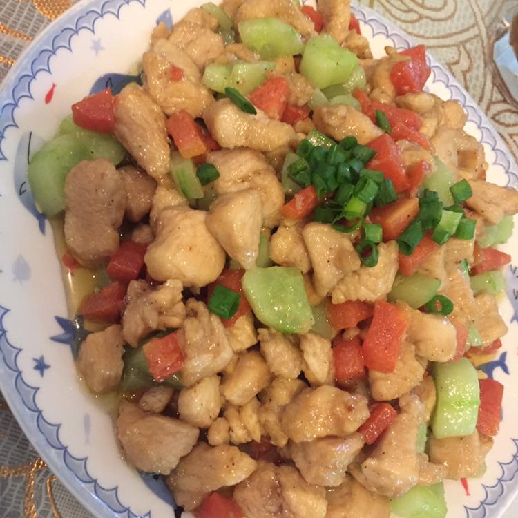 胡萝卜黄瓜鸡胸肉
