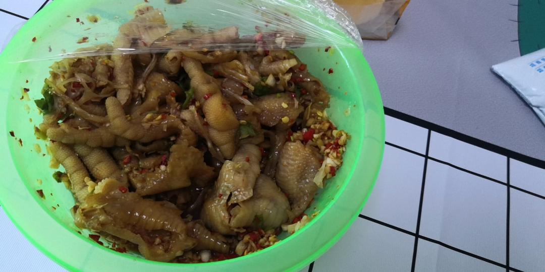 酸辣鸡爪（如何脱骨）