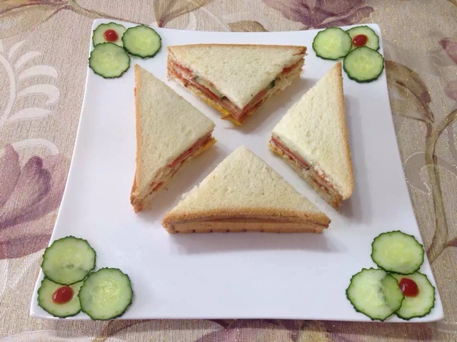 火腿芝士蛋三文治