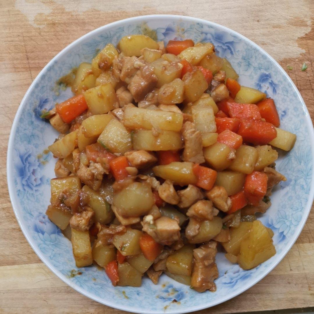 鸡胸肉焖土豆