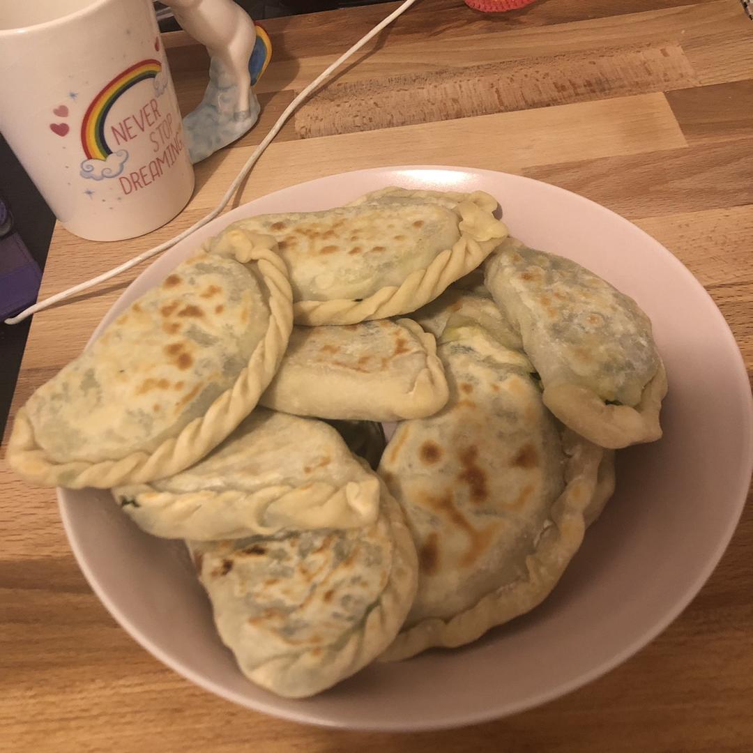 快手韭菜盒子（附花边盒子做法）